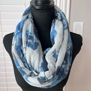 Big & Full Infinity Scarf Blue Flowers Dress Up a Top/Blazer Gauze Like Fabric